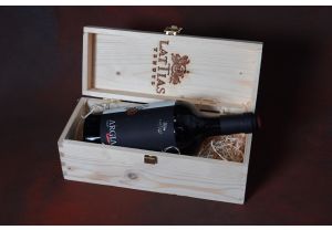 wine-red-argia-wooden-box