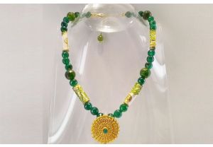 Sa Meri green necklace